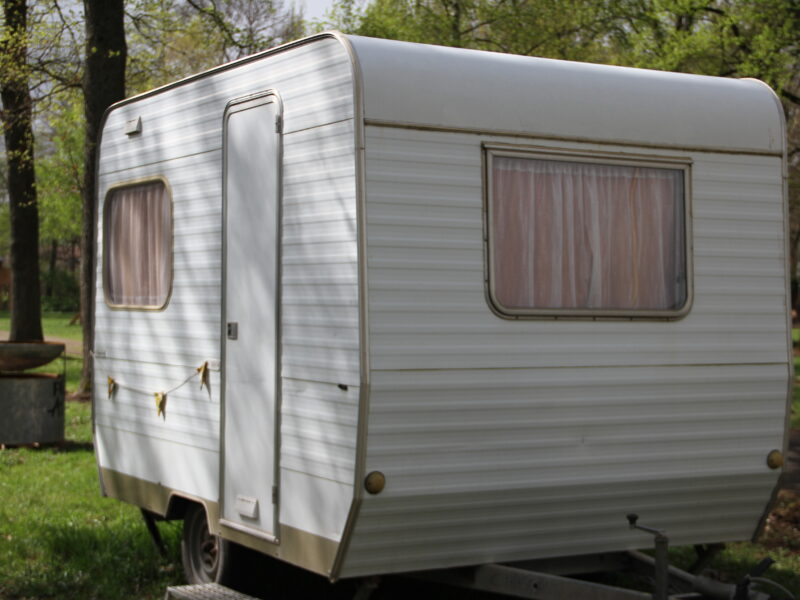 petite caravane vintage
