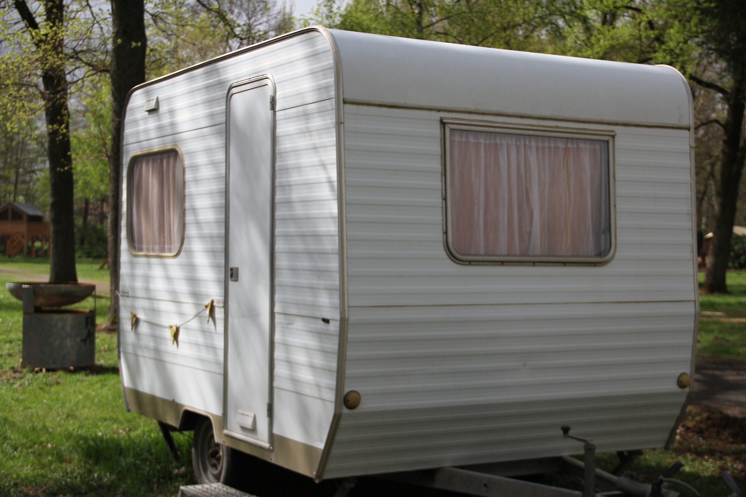 petite caravane vintage