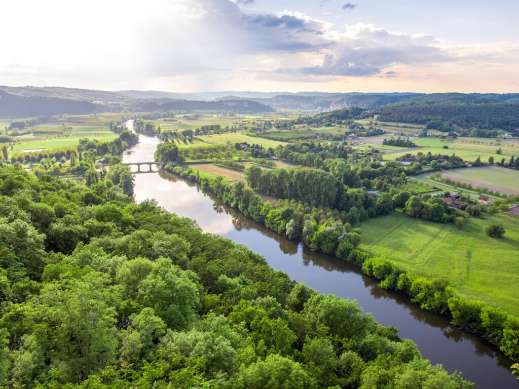 sentiers du puy-de-dôme randonneurs