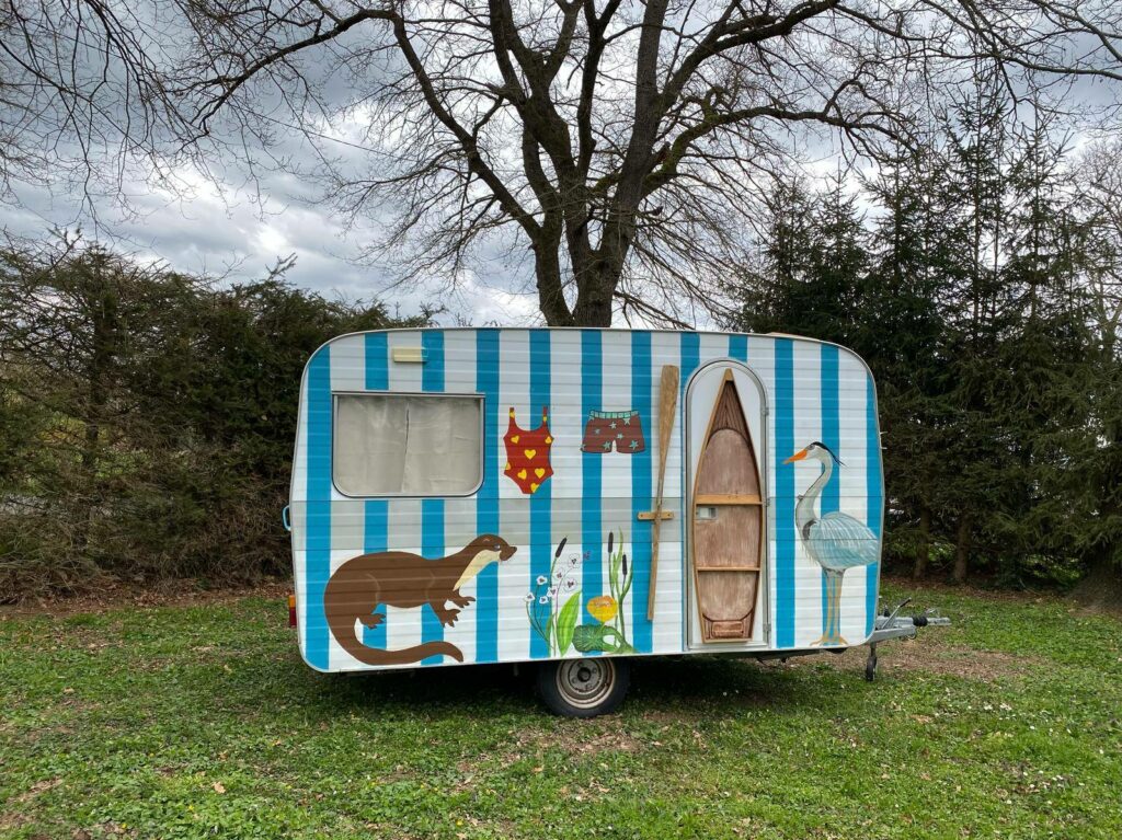 Caravane Vintage 4 places Pinson