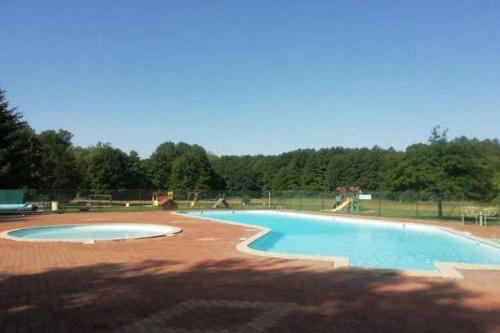Piscine Sautillante gratuite l'été